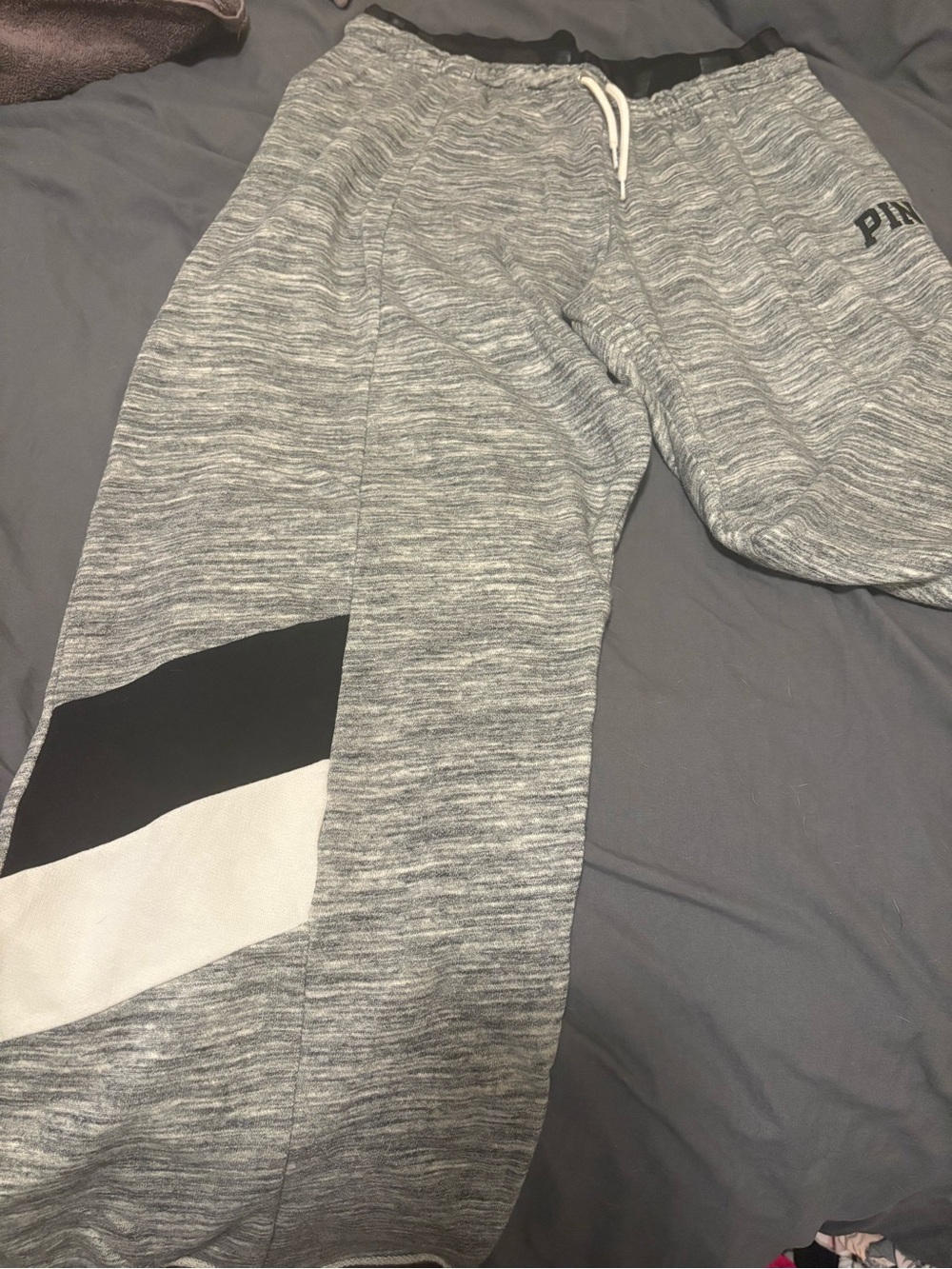 PINK Victoria's Secret Black & Gray Sweatshirt Detail